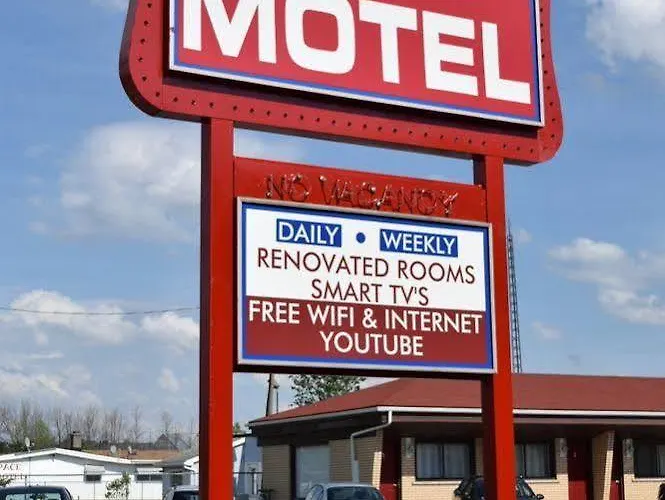 Lundy\'S Motel